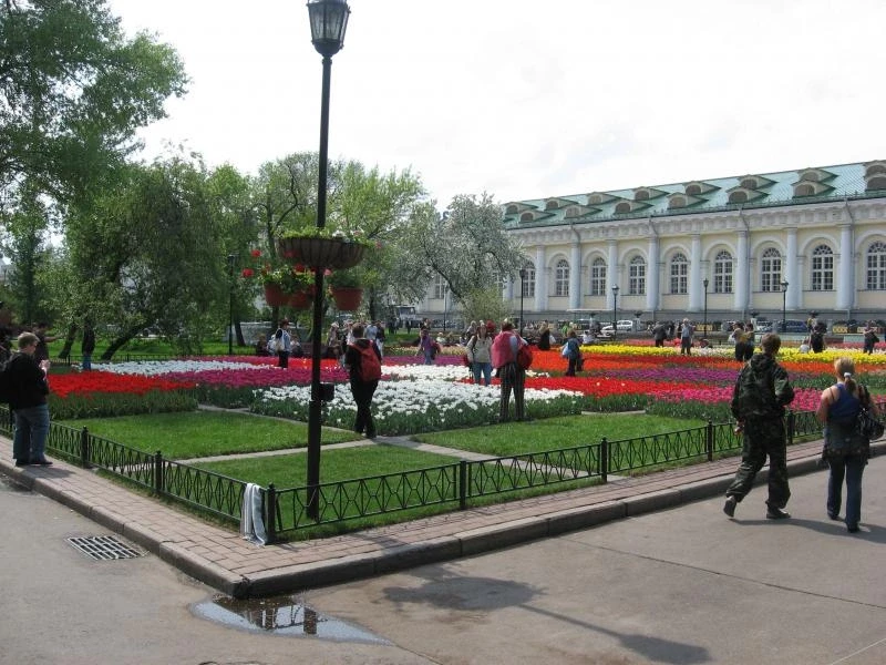 Манежная пл.