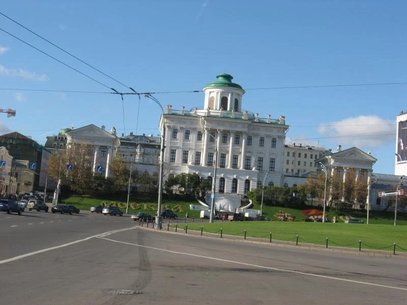 Дом Пашкова (1784-86г.)