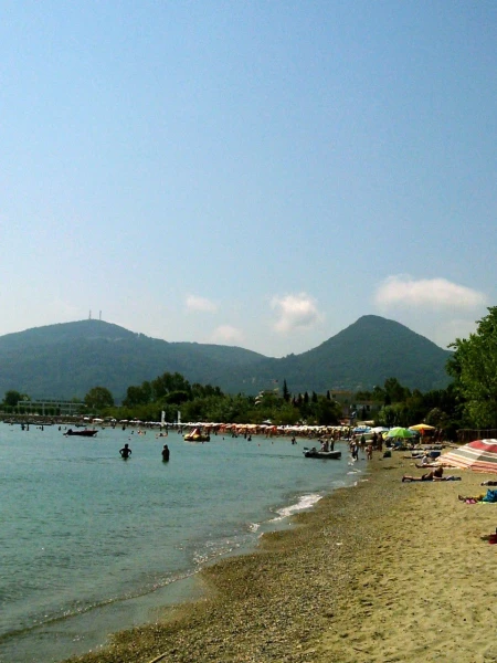 Пляжи Мораитики