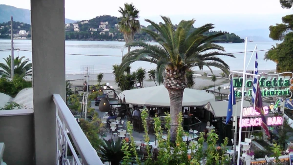 Molfetta Beach Hotel: вид из "моего окна"...