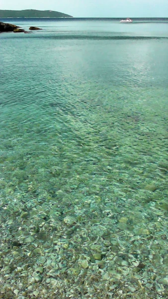 Пляжи Кассиопи: Pipitu Beach 