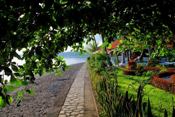 Bondalem Beach Club