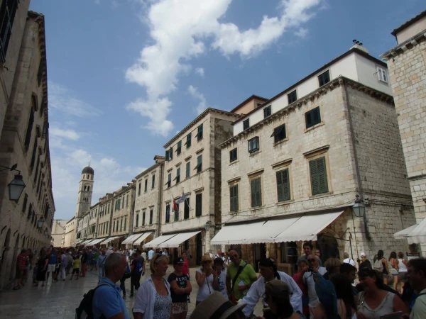 Площадь Ложа (Square of the Loggia)