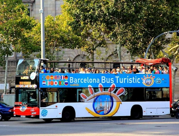 BARSELONA BUS TURISTIC... 
