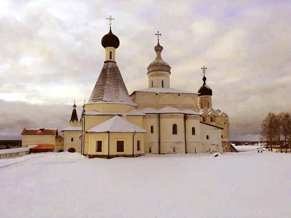 Комплекс храмов с колокольней