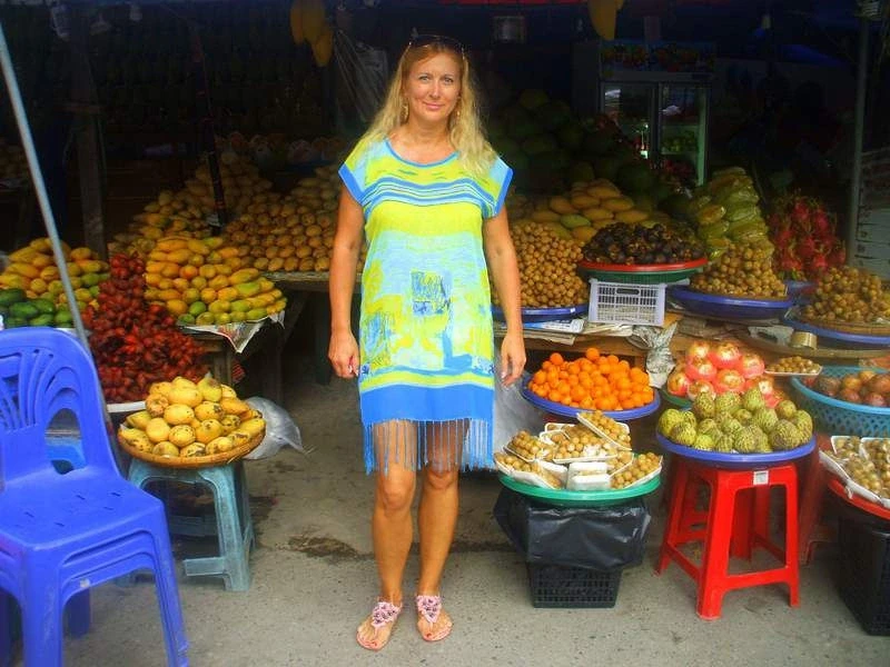 Рыночек рядом с отелем