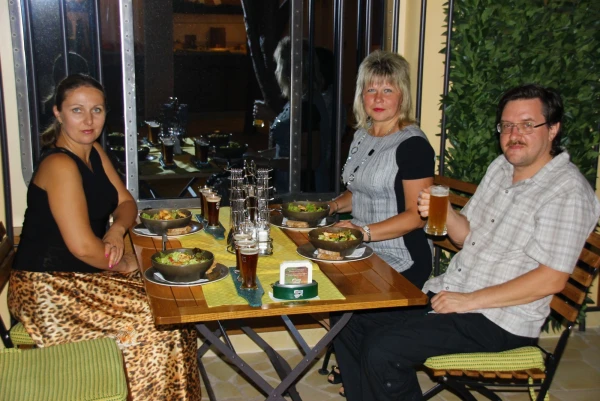 Ужин в корабельной пивоварне Brauhaus.