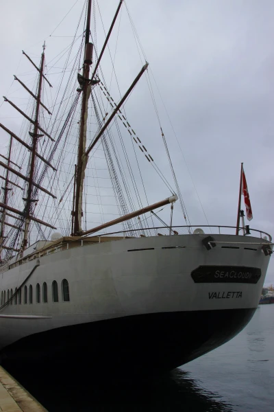 В порту Лас-Пальмас-де-Гран-Канария. Sea Cloud II.