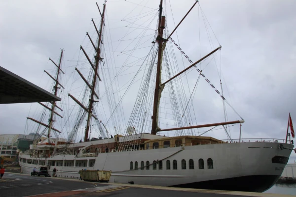 В порту Лас-Пальмас-де-Гран-Канария. Sea Cloud II.