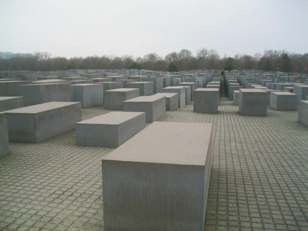 Мемориал жертвам холокоста