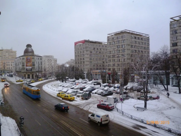 Traian Grand Hotel, "наш" номер: вид из окна...