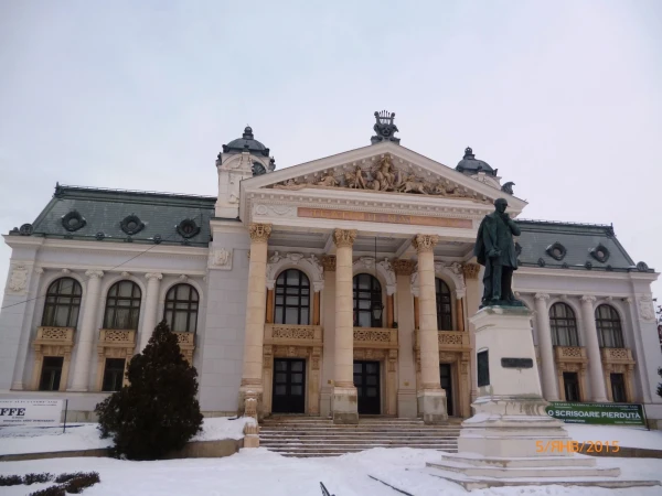 Национальный театр им. Василе Александри
