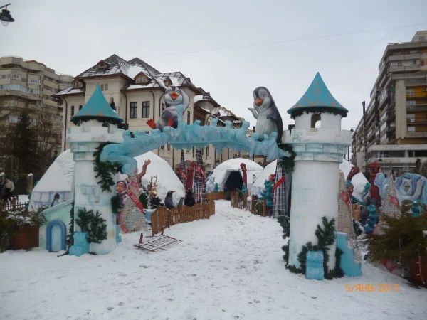 Яссы, Bulevardul Ștefan cel Mare și Sfânt: ледяной городок...