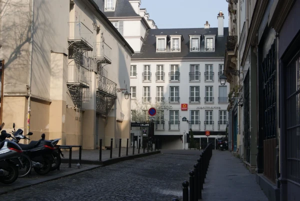 Adagio Paris Montmartre - наш отель...