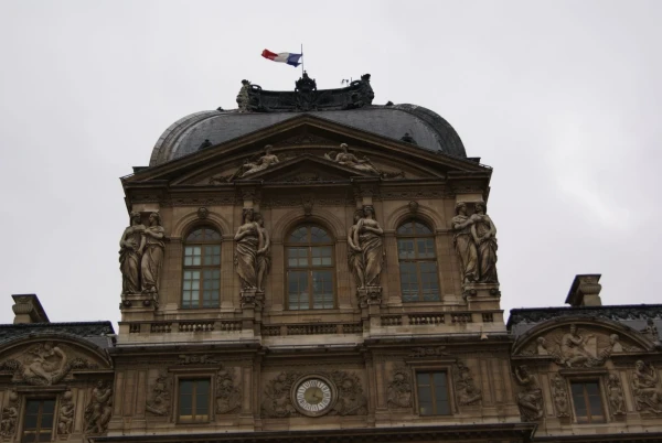 Прогулка по Парижу: Louvre...