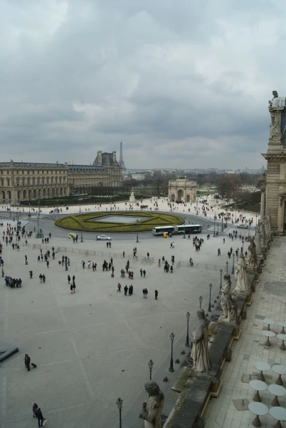 Musée du Louvre: вид из окна