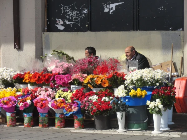в азиатской части,на набережной.