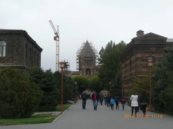 Эчмиадзинский монастырь