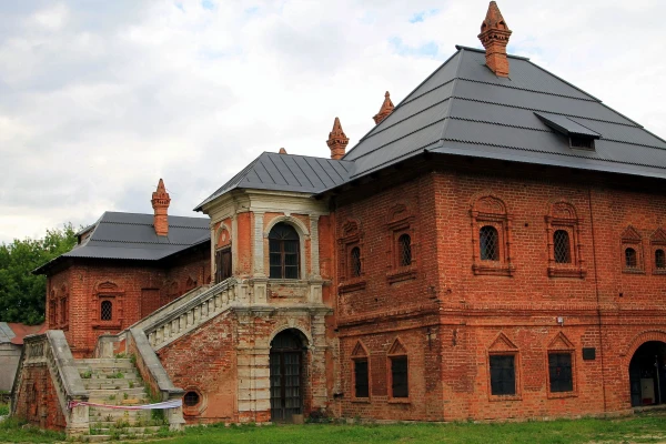 Митрополичьи палаты
