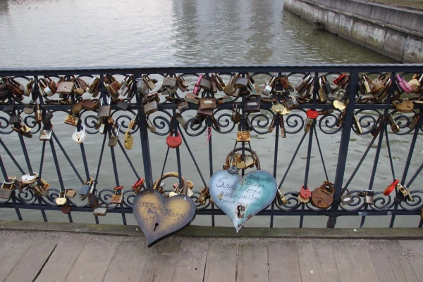 Медовый мост (нем.Honigbrücke).