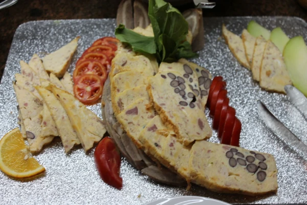 Мясо с орешками