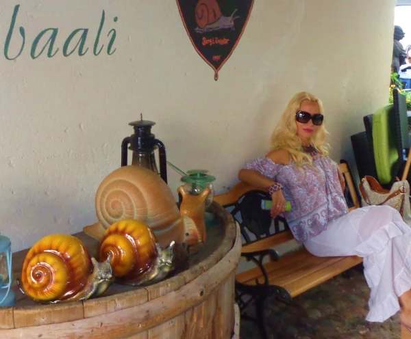 в улиточном ресторане Timbaali