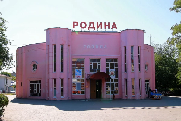Зданий даже 40 - х годов очень мало