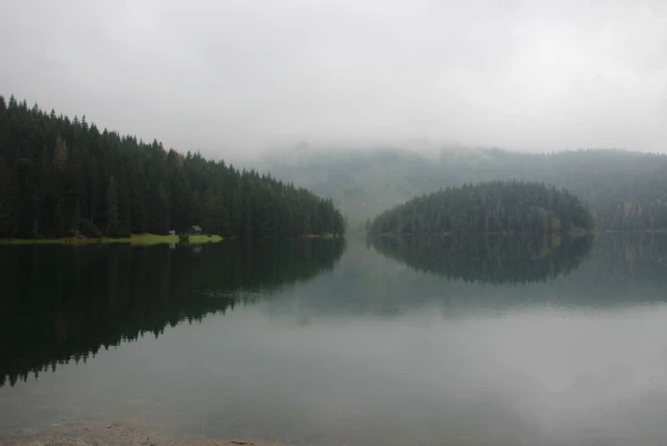 Чёрное озеро Дурмитора.