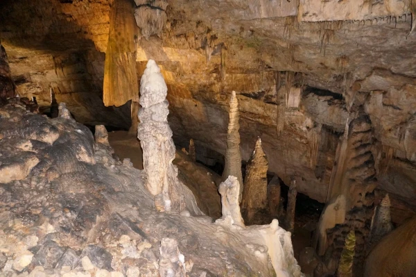 Пещеры Реклер (Grottes de Réclère)