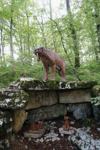 Доисторический парк (Prehisto-Parc)