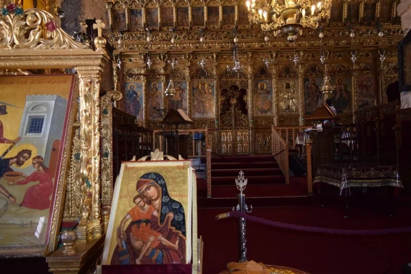 В Храме Святого Лазаря