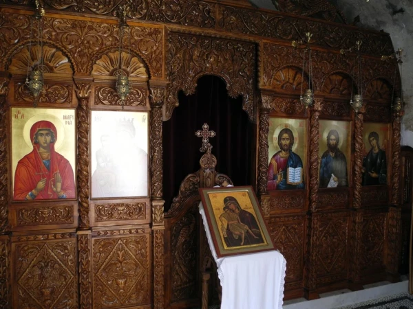 В церкви