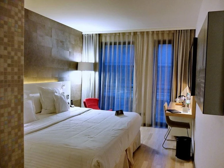 Отель Barcelo Hamburg 4*, номер superior 
