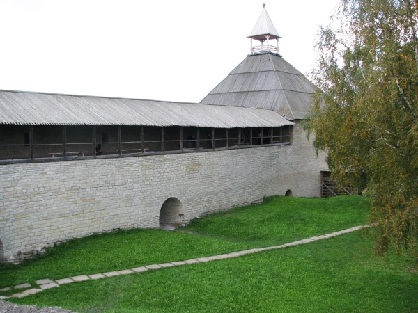 Староладожская крепость. Воротная башня