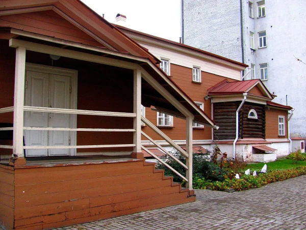 Дом с южной стороны