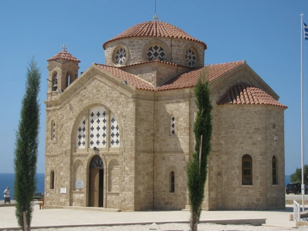 Местечко Agios Georgios. Церковь Святого Георгия.