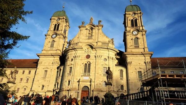 Айнзидельнское аббатство (нем. Kloster Einsiedeln) 
