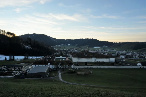 Вид на монастырь Айнзидельна (Einsiedeln)
