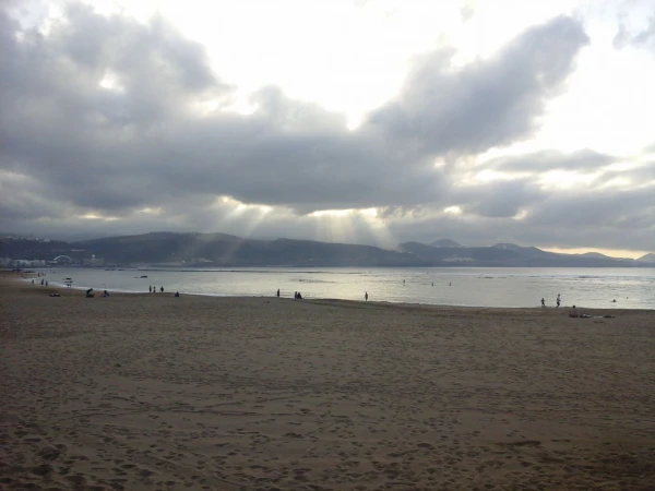Playa de Las Canteras: "наш" кусочек пляжа...
