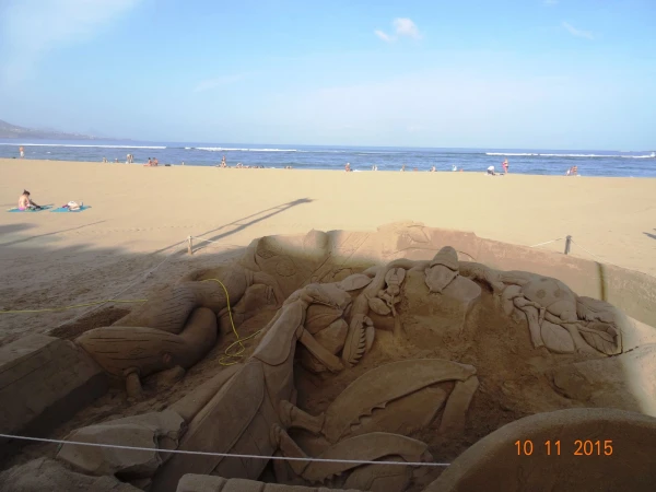 Прогулка по набережной Playa de Las Canteras