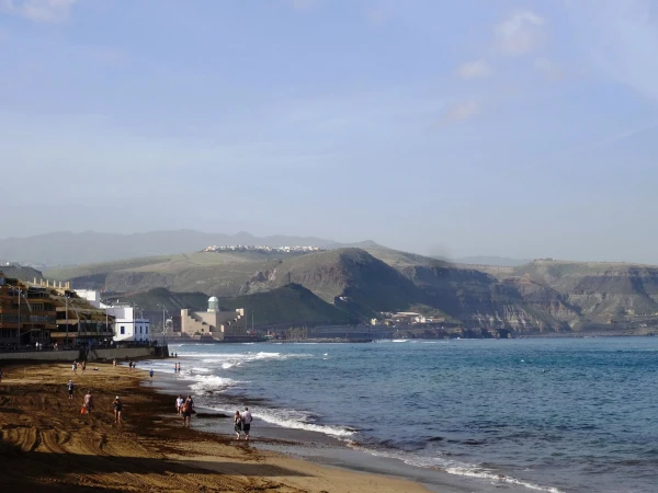 Прогулка по набережной Playa de Las Canteras