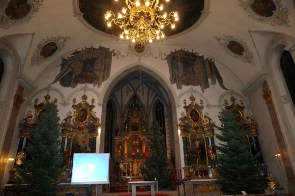 Pfarrkirche St. Mauritius - католическая приходская церковь св. Маврикия.