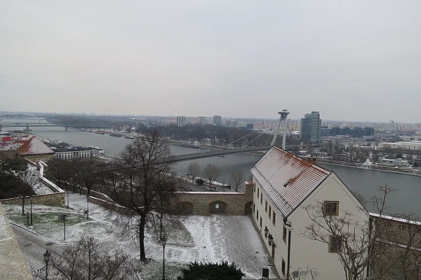 Братислава
