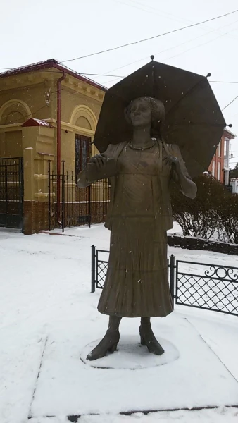  Скульптура Фаины Раневской