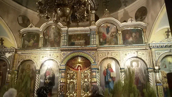 В церкви Всех Святых (старое кладбище Таганрога)