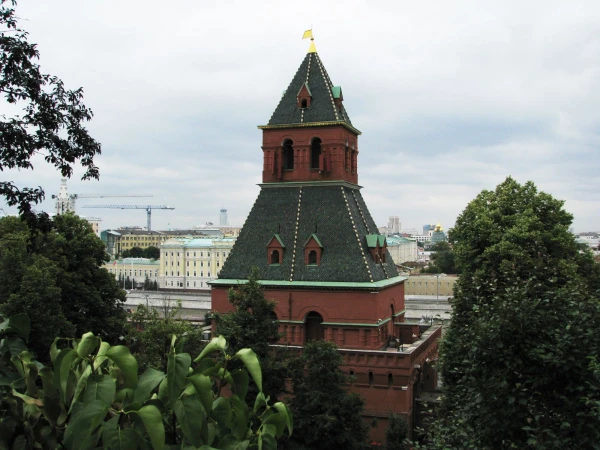 Кремль. Тайницкая башня