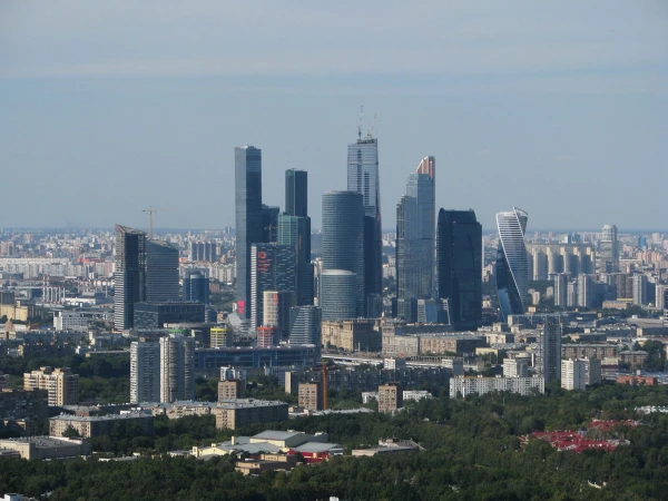 Вид на Москву со смотровой площадки на 32-м этаже ГЗ МГУ