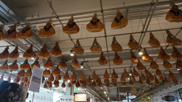 Супермаркет еды EATALY