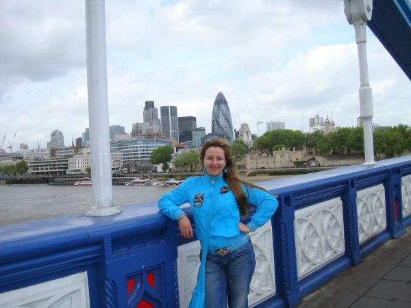 London City, вид с Tower Bridge