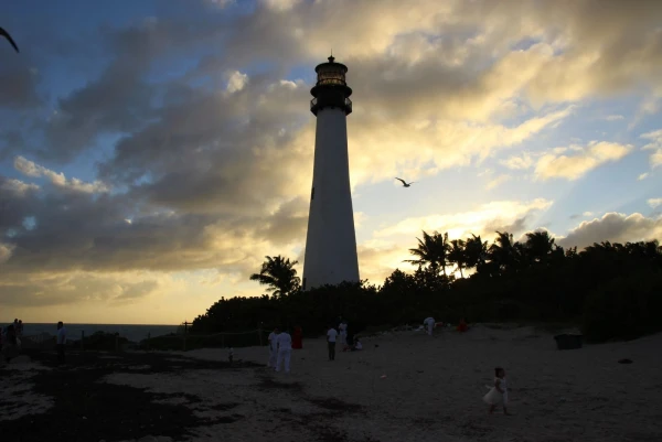 Остров Ки Бискейн.  Маяк Cape Florida.